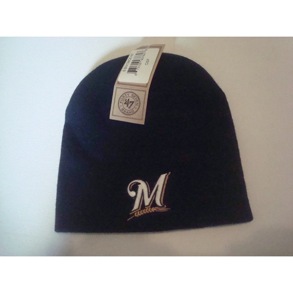 MILWAUKEE BREWERS  BEANIE KNIT TOBOGGAN WINTER SKI  HAT CAP VINTAGE  R2